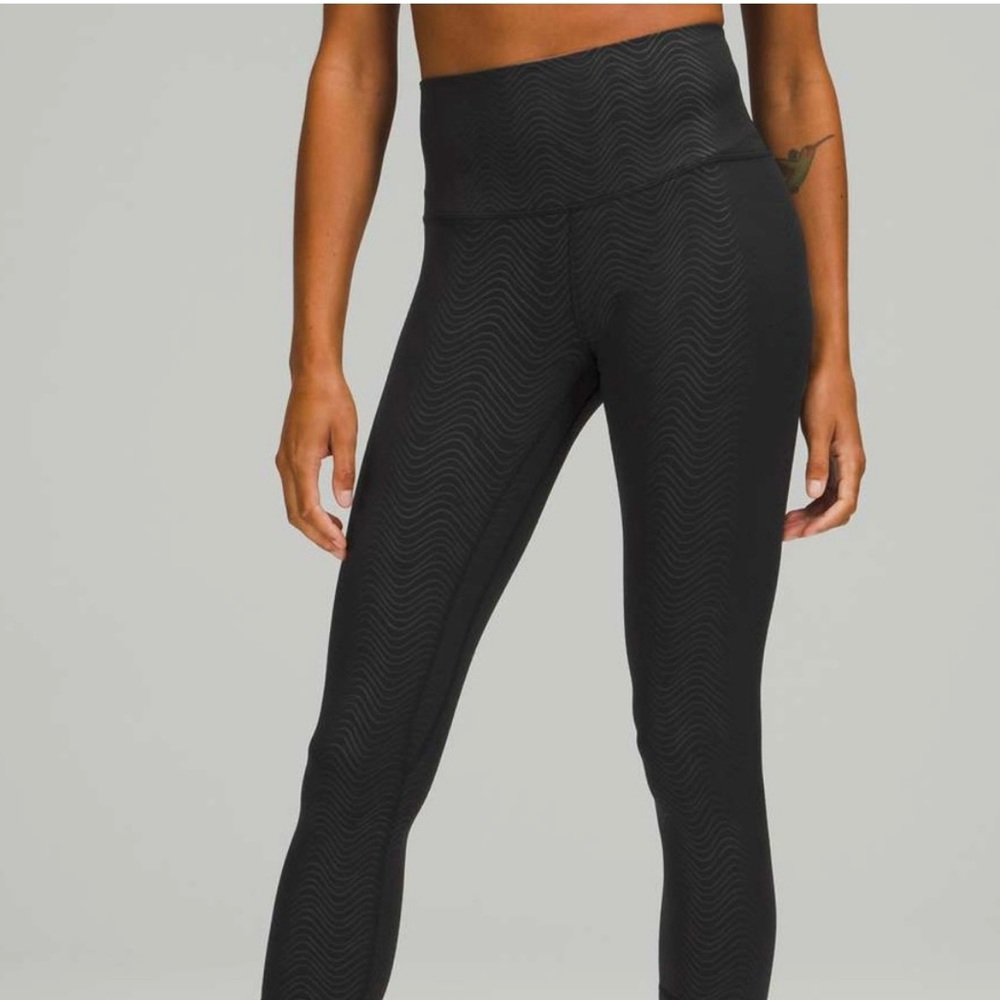 NWT Lululemon Align™ High-Rise Pant 28” Aqueous Emboss Black Size 2